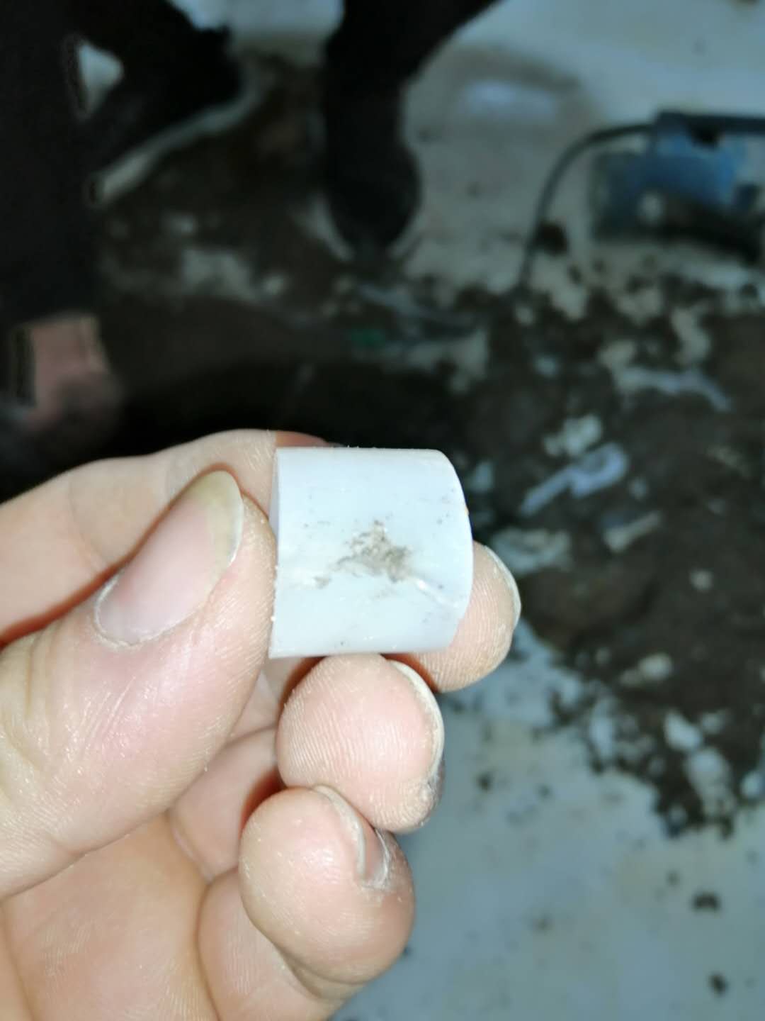 个旧地暖测漏，地暖漏水检测，暖气漏水检测